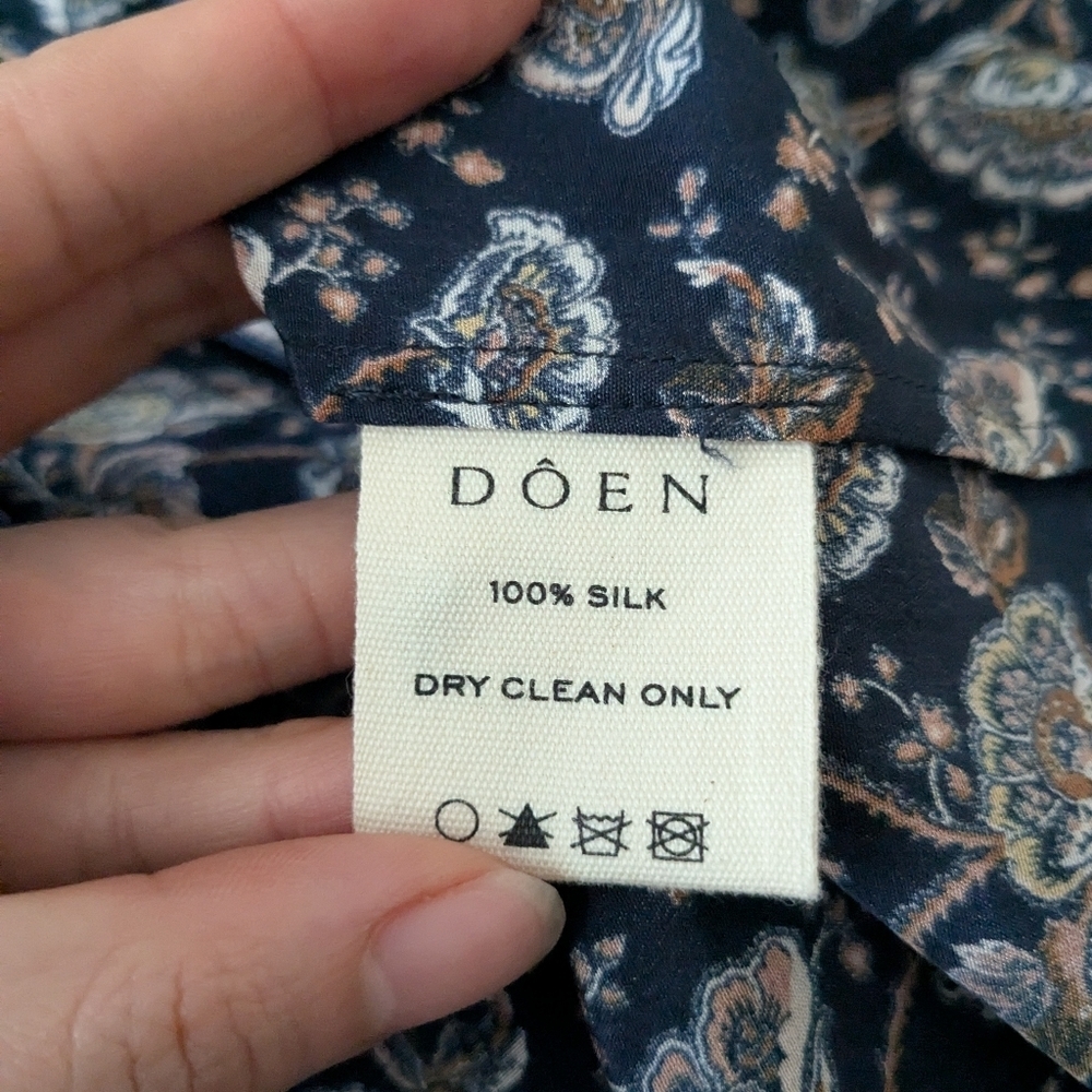 NEW Doen Silk Blouse Top Navy Paisley Floral XL 100% Silk - Picture 5 of 10